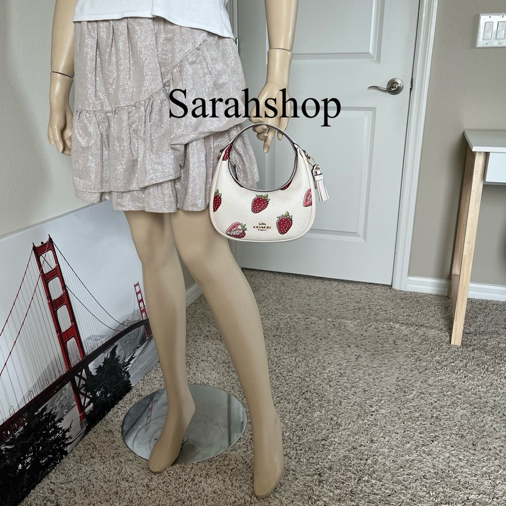 ✅Coach Carmen Mini Crossbody Bag With Strawberry Printed - Picture 10 of 14